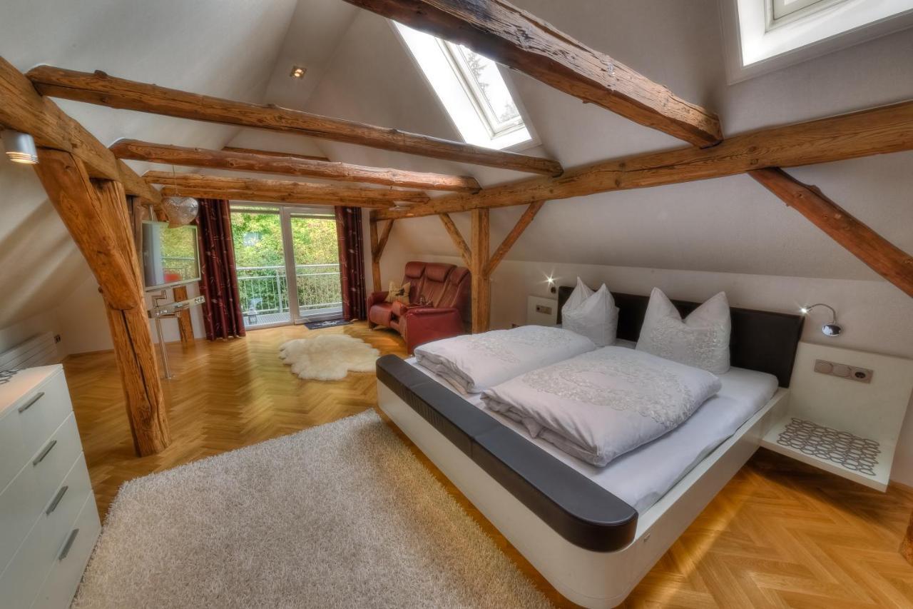 Hotel - Pension & Gaststaette "Alter Koenig" Hettstedt Bagian luar foto